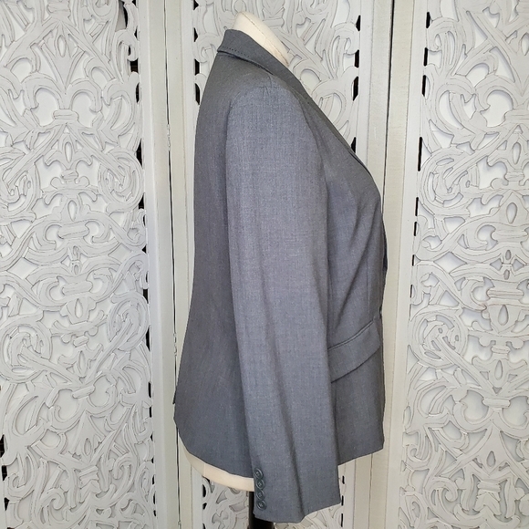 New York & Company Gray Blazer 16/18 - Picture 5 of 13